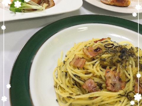 簡単でシンプルで美味しい*高菜とベーコンのパスタ
